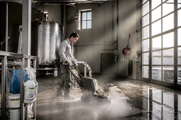 Nettoyage locaux industriels sol professionnel Lyon